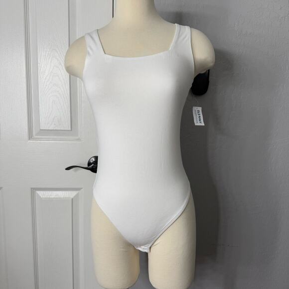 NWT Old Navy Bodysuit Tank Top, Snap Closure Bodysuit Basic, White, Stretchy, XS - Picture 2 of 7